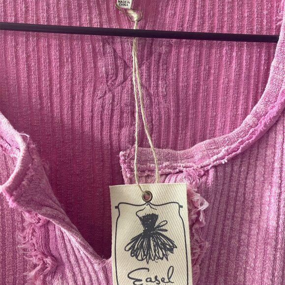 EASEL Textured Ribbed Knit Top in Lovely Calypso Pink, NWT, Size:  Large - Picture 3 of 4